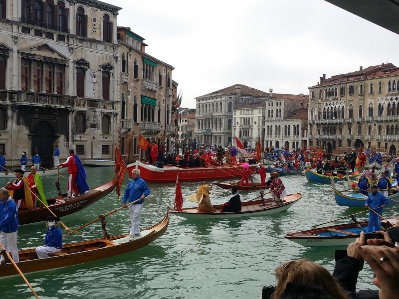 Nơi tham quan gần đây