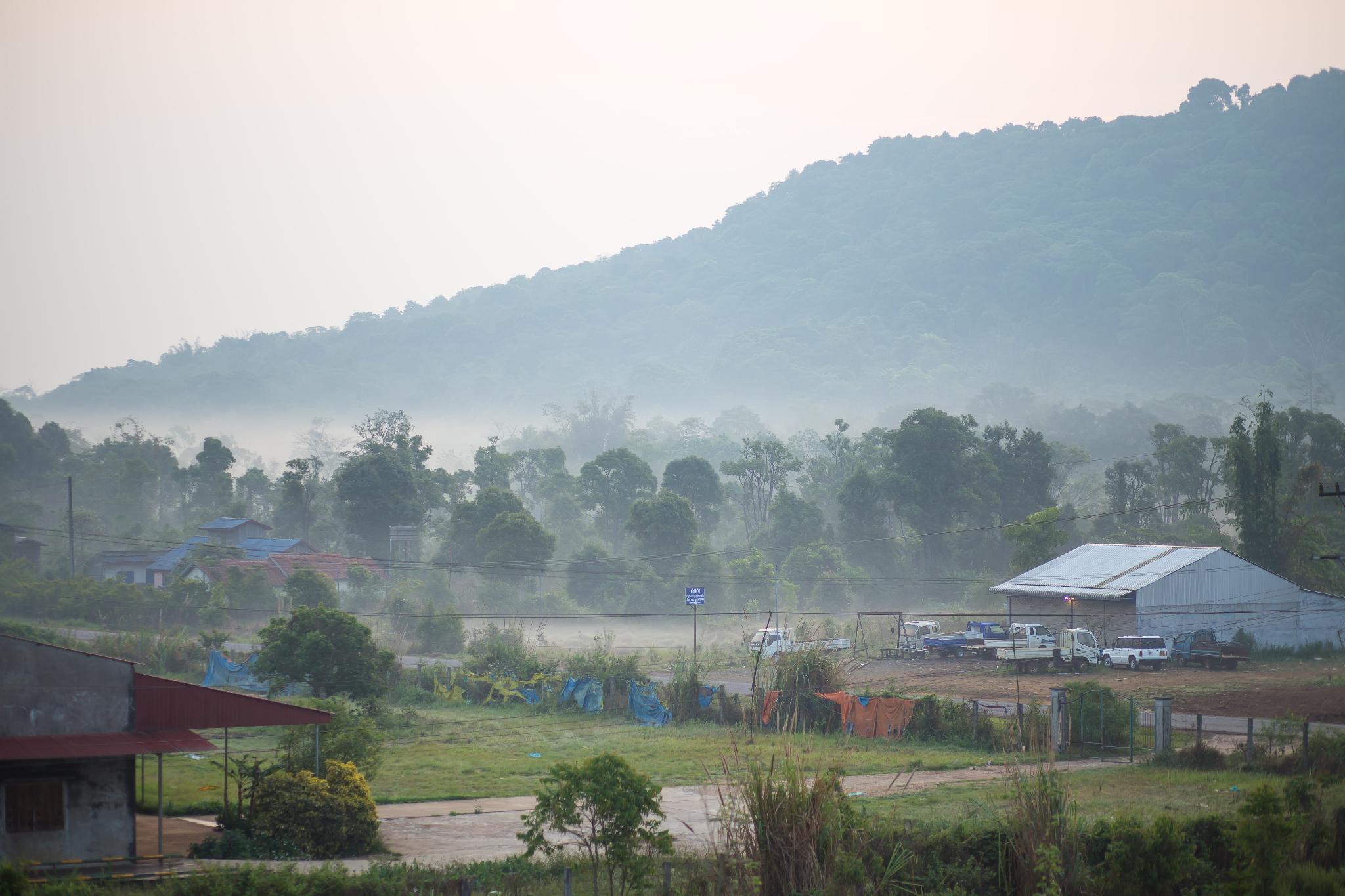 Khu vực xung quanh