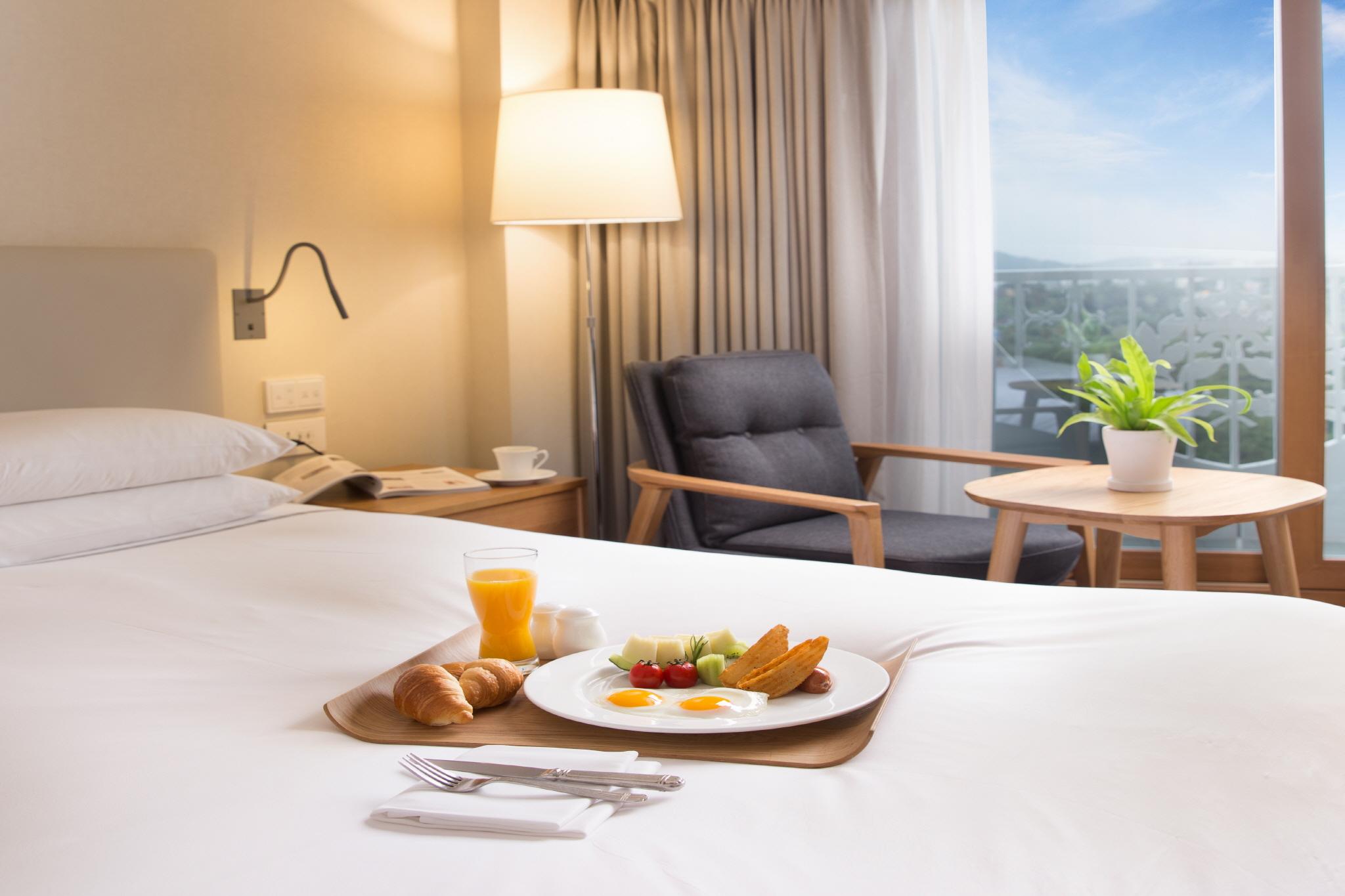 Đồ ăn và thức uống