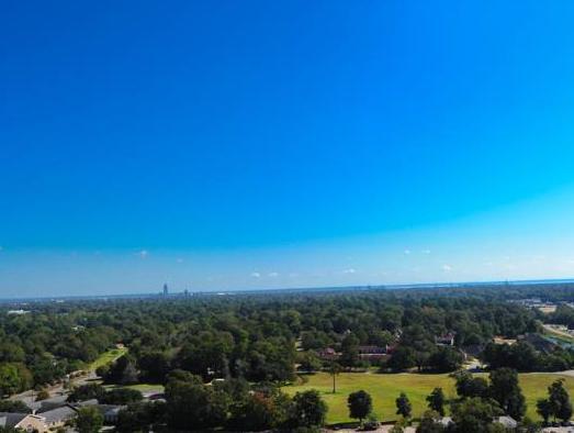 Khu vực xung quanh