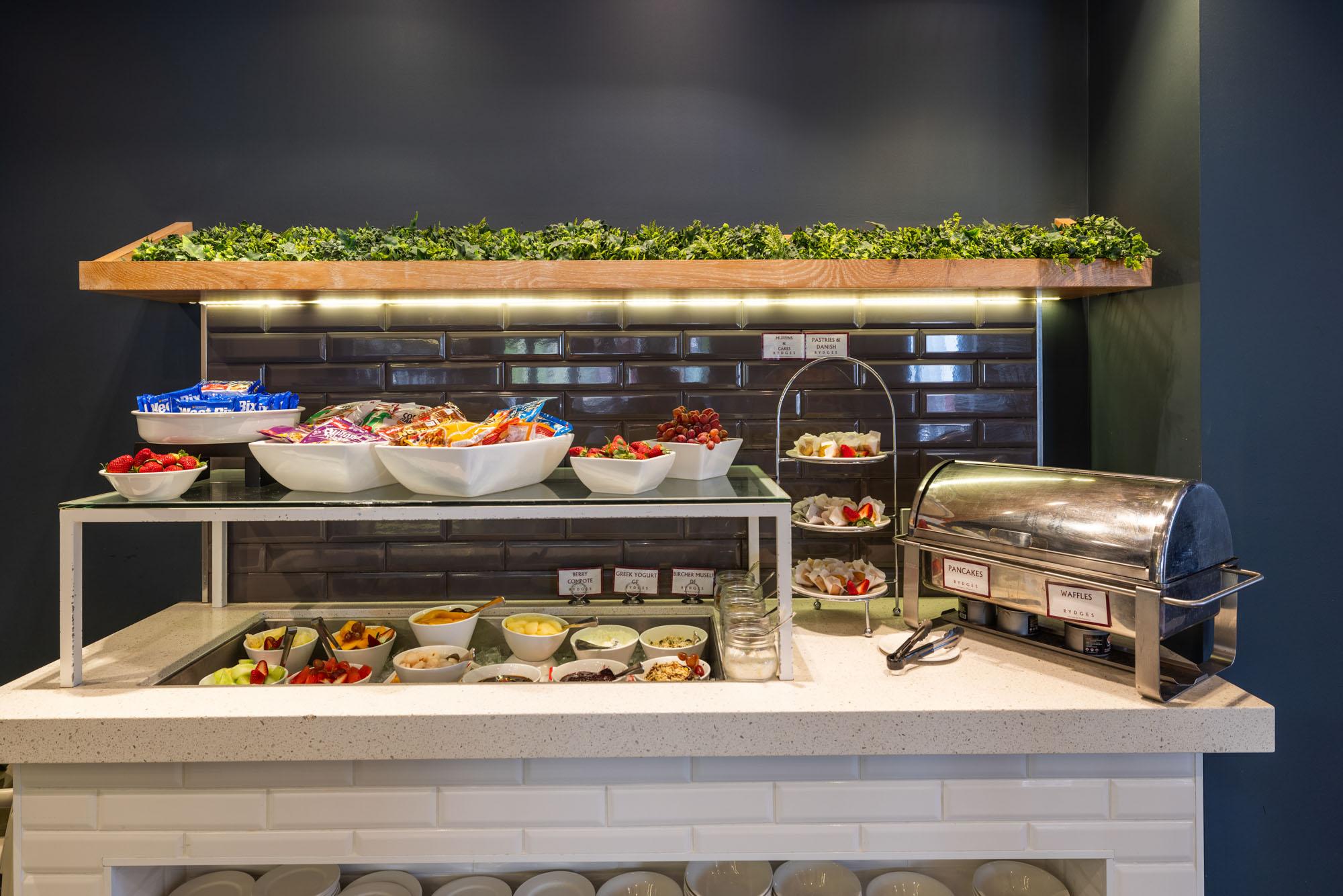 Đồ ăn và thức uống