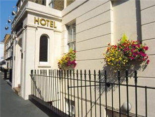 Ngoại cảnh khách sạn