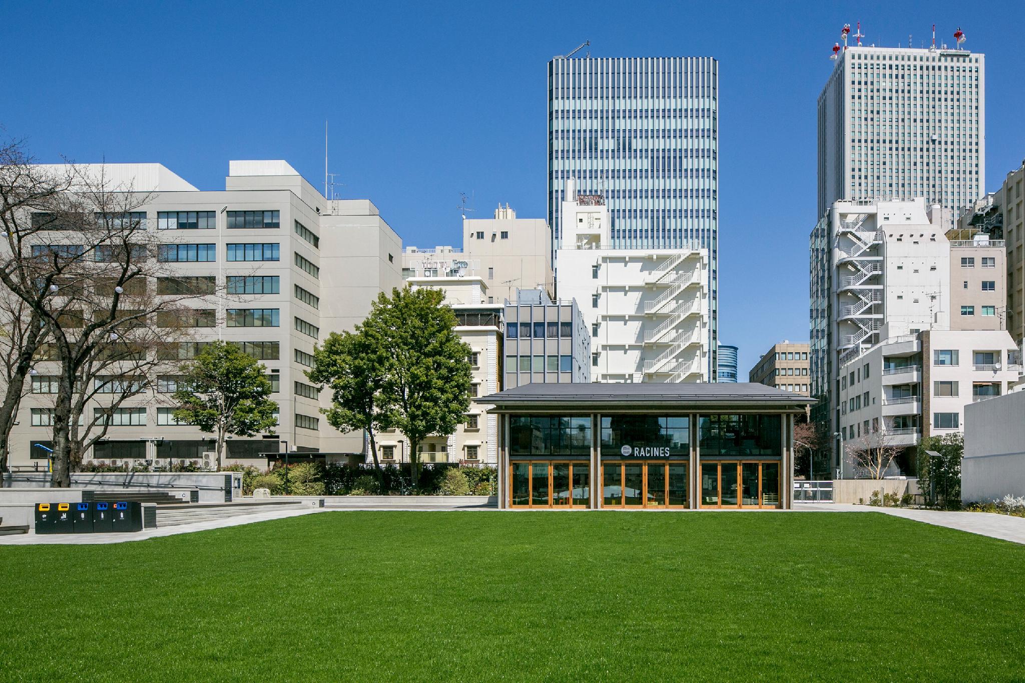 Khu vực xung quanh