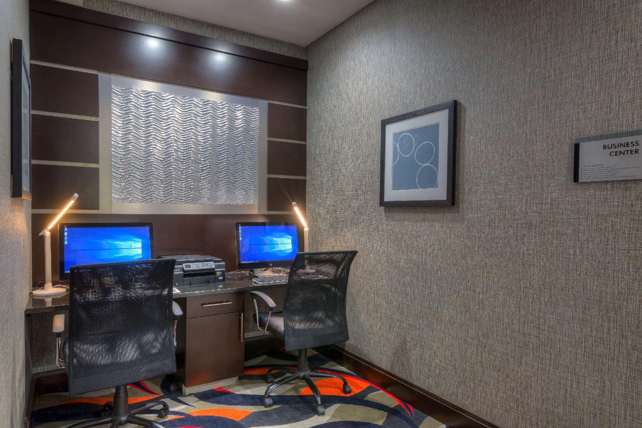 Trung tâm hội nghị