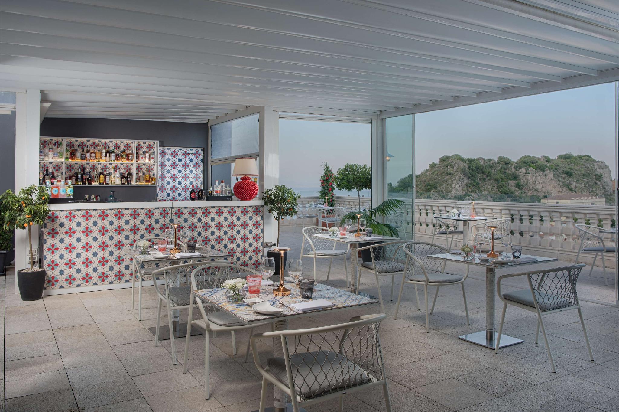 Ngoại cảnh khách sạn