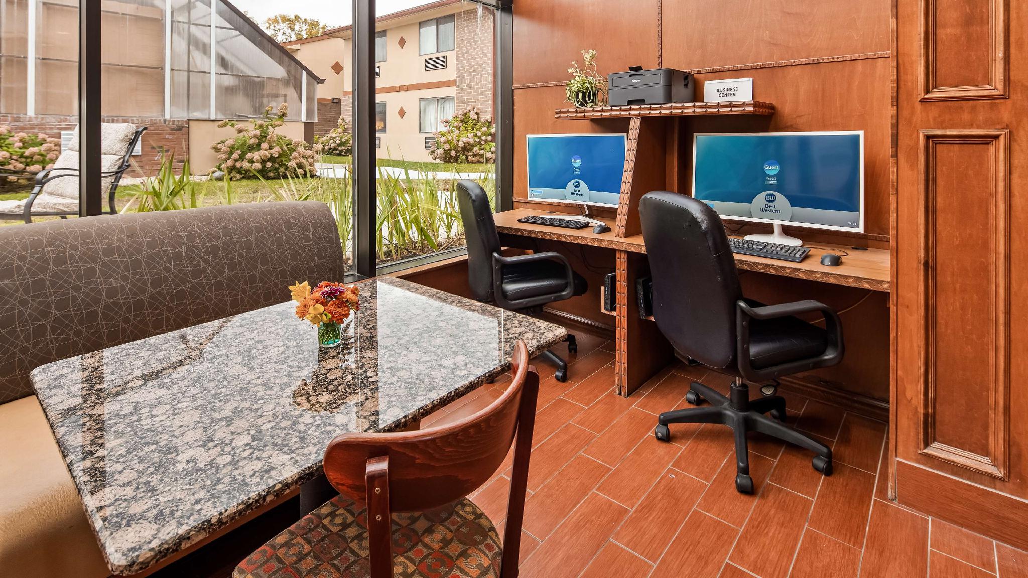 Trung tâm hội nghị