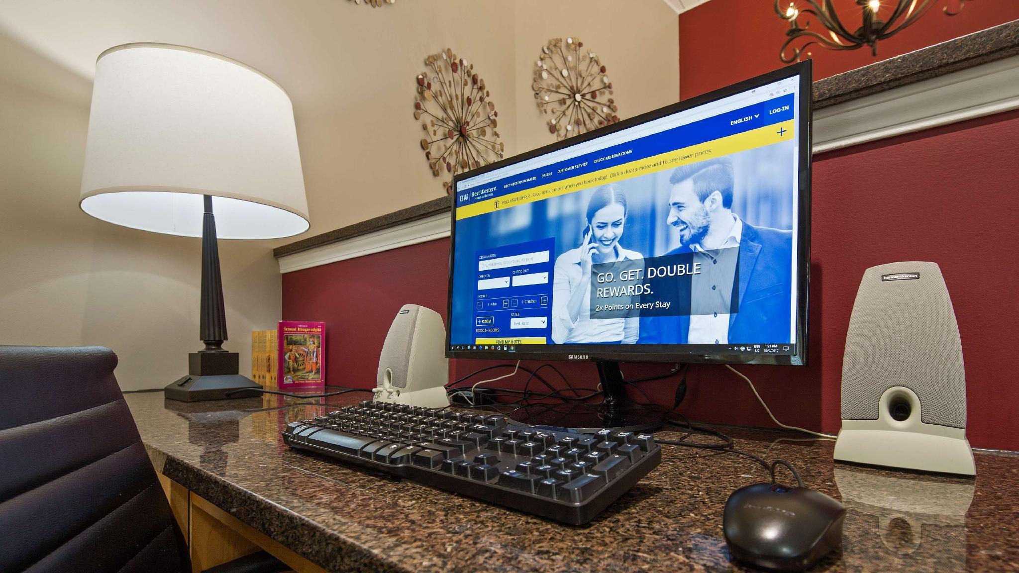 Trung tâm hội nghị