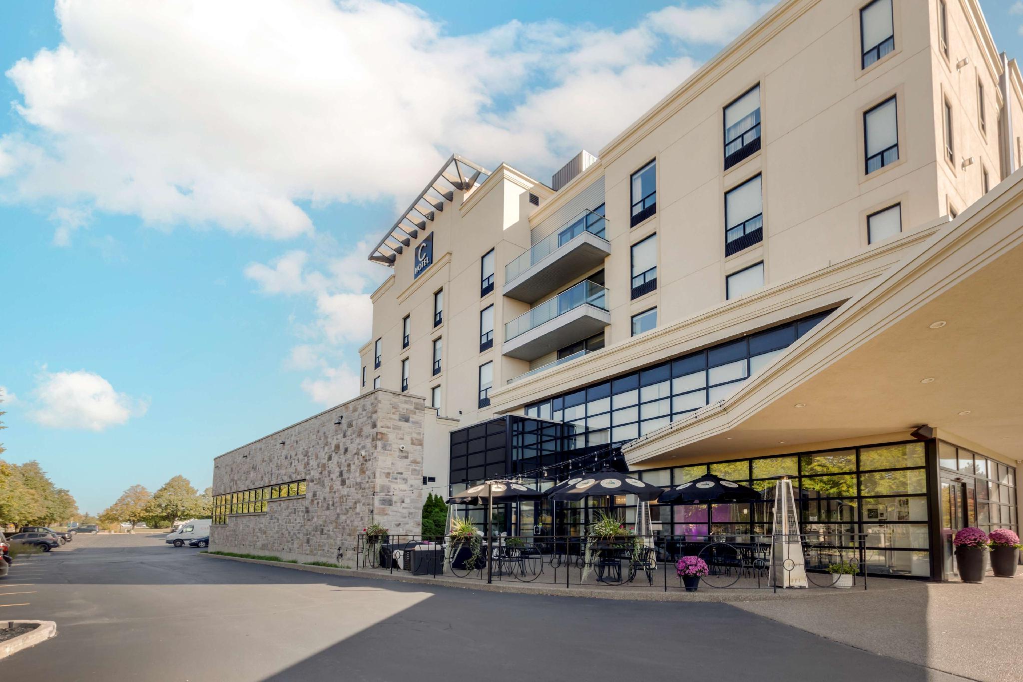 Ngoại cảnh khách sạn