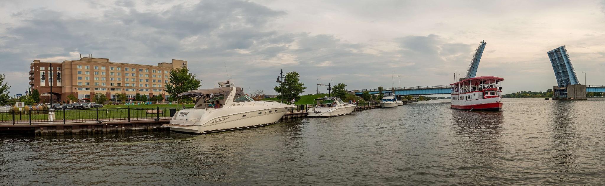 Ngoại cảnh khách sạn