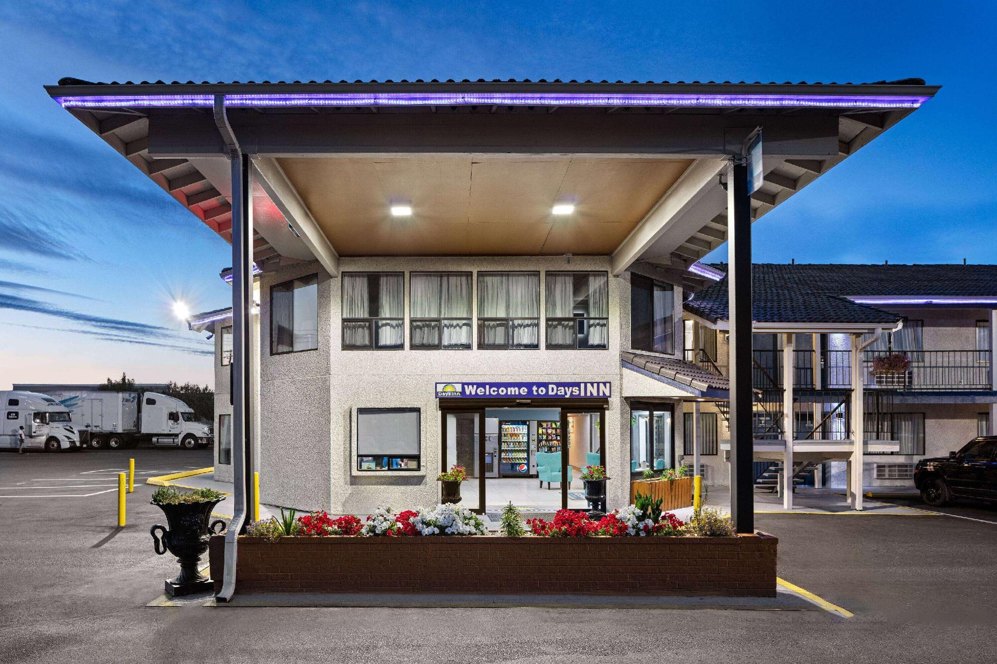 Ngoại cảnh khách sạn