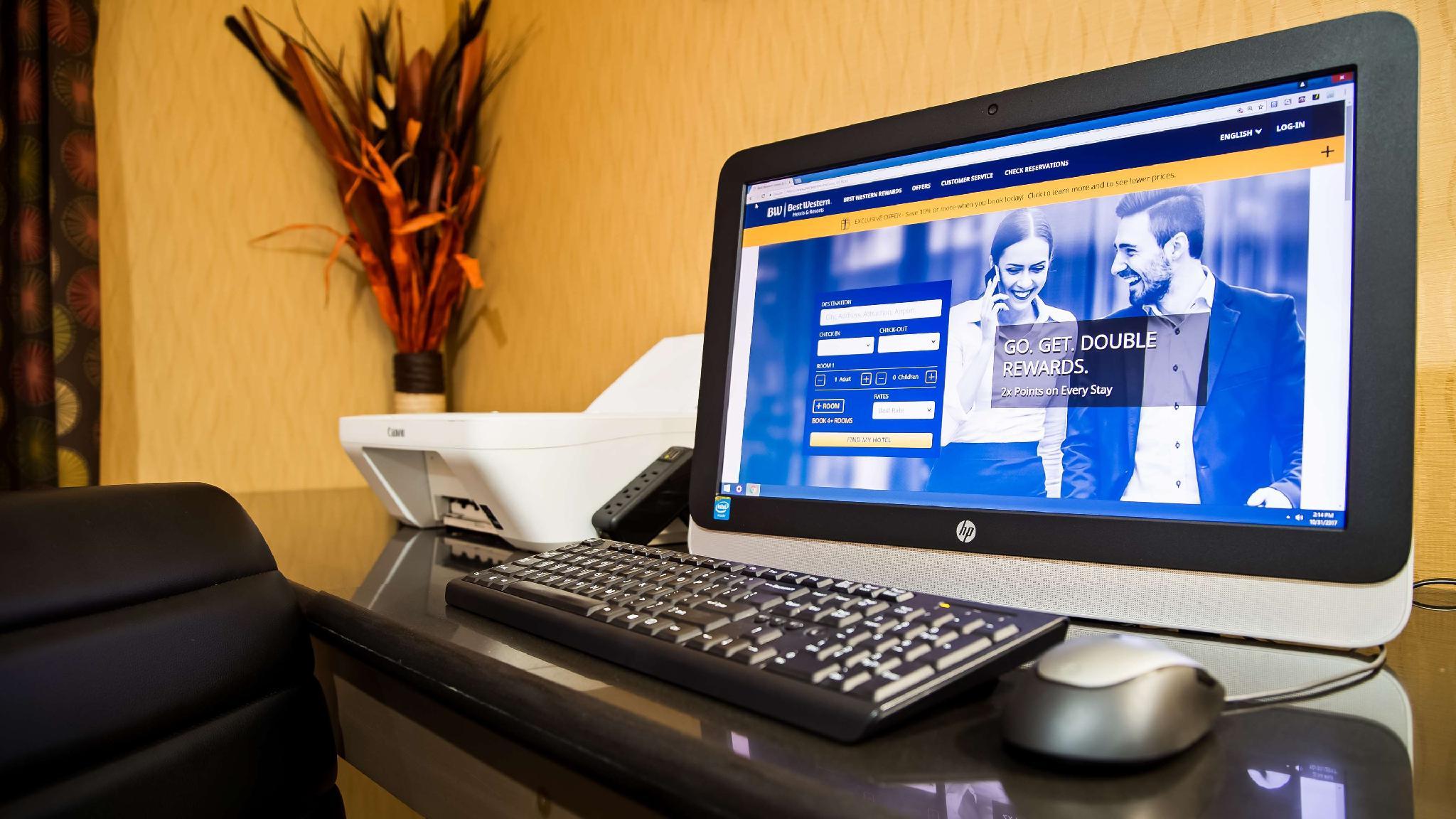 Trung tâm hội nghị