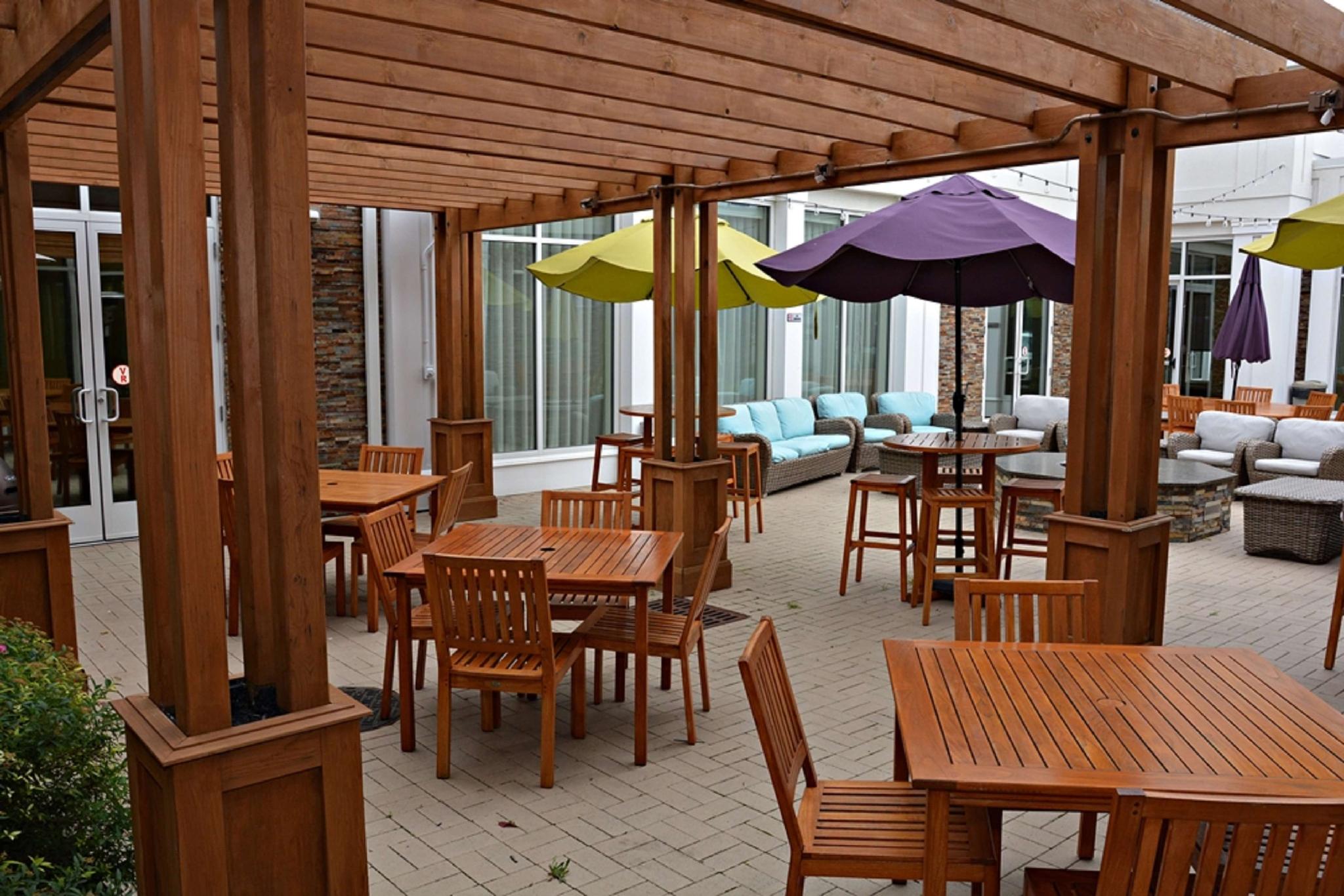 Ngoại cảnh khách sạn