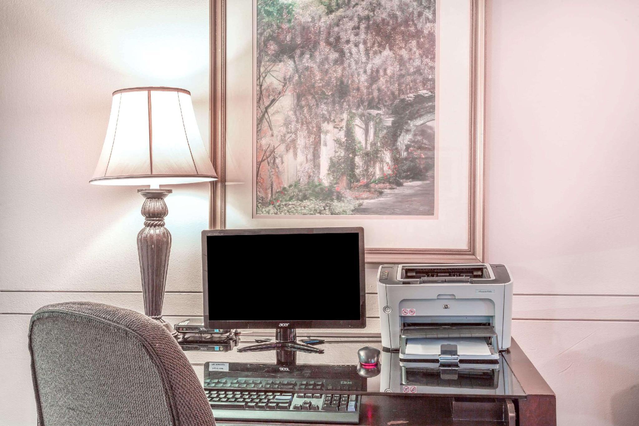 Trung tâm hội nghị