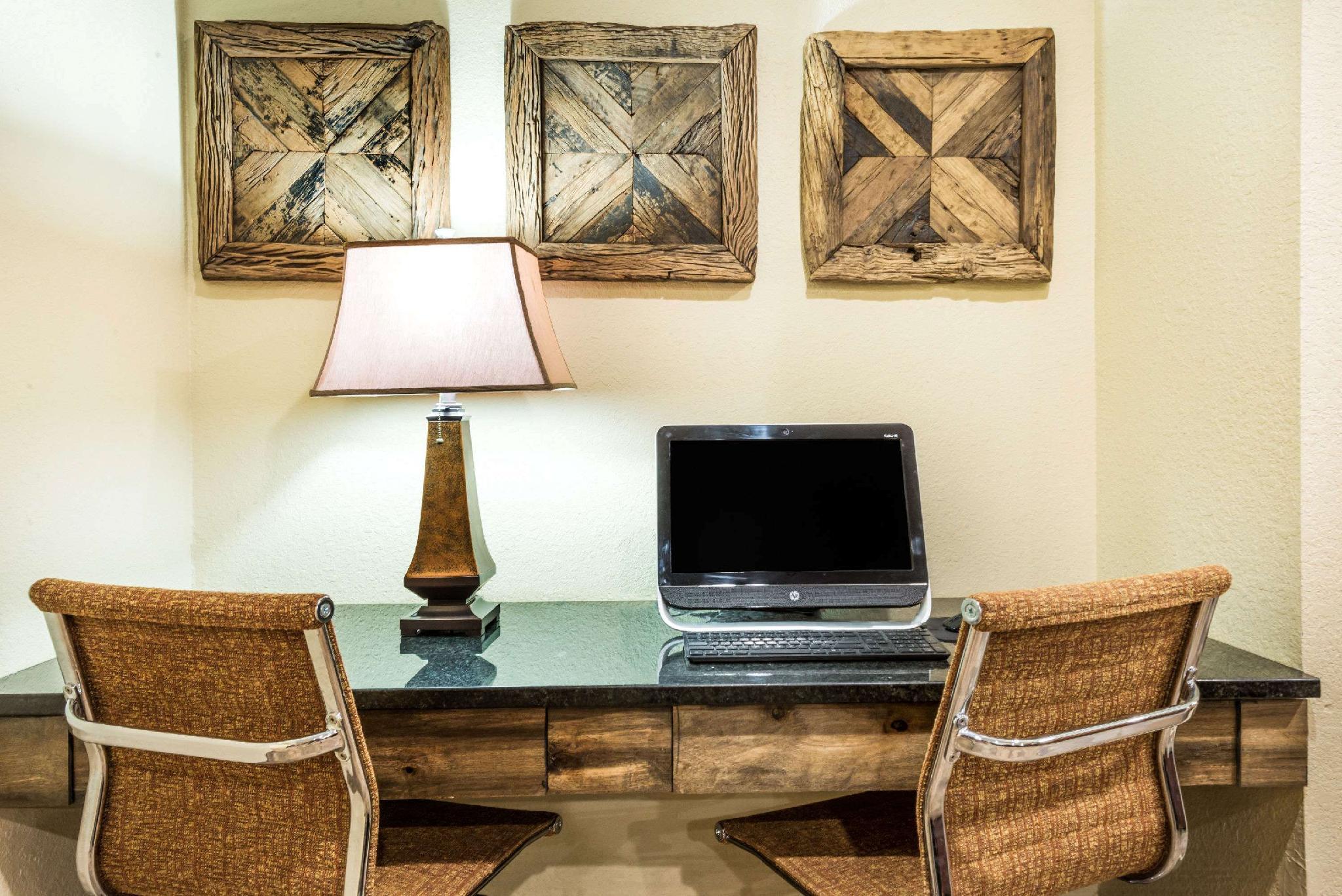 Trung tâm hội nghị