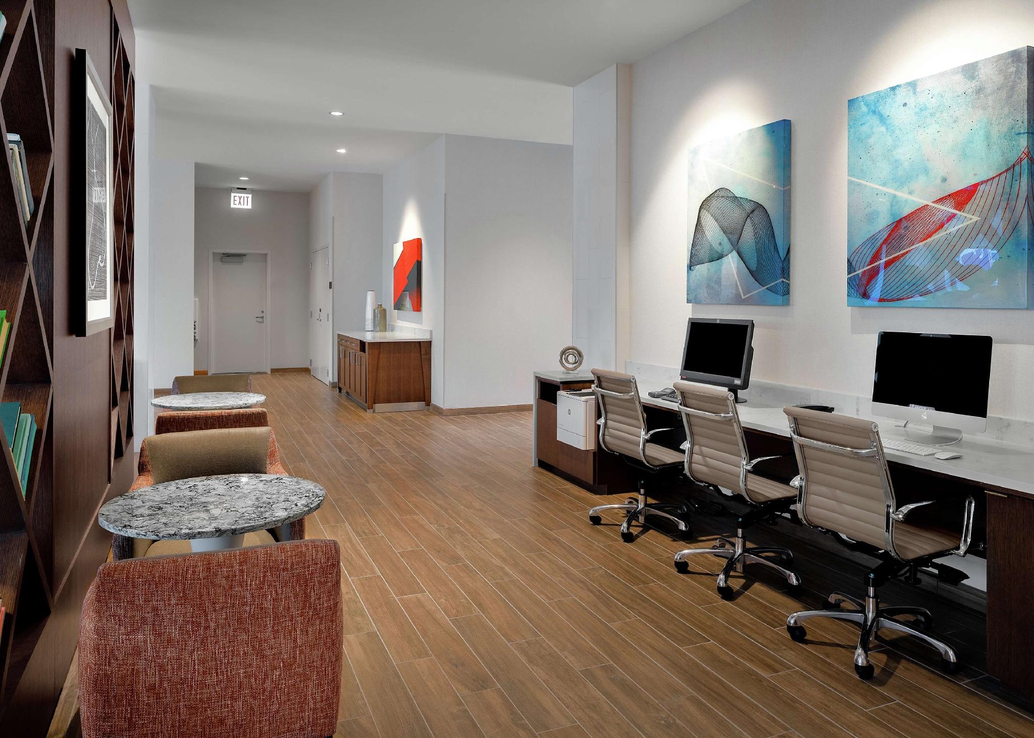 Trung tâm hội nghị