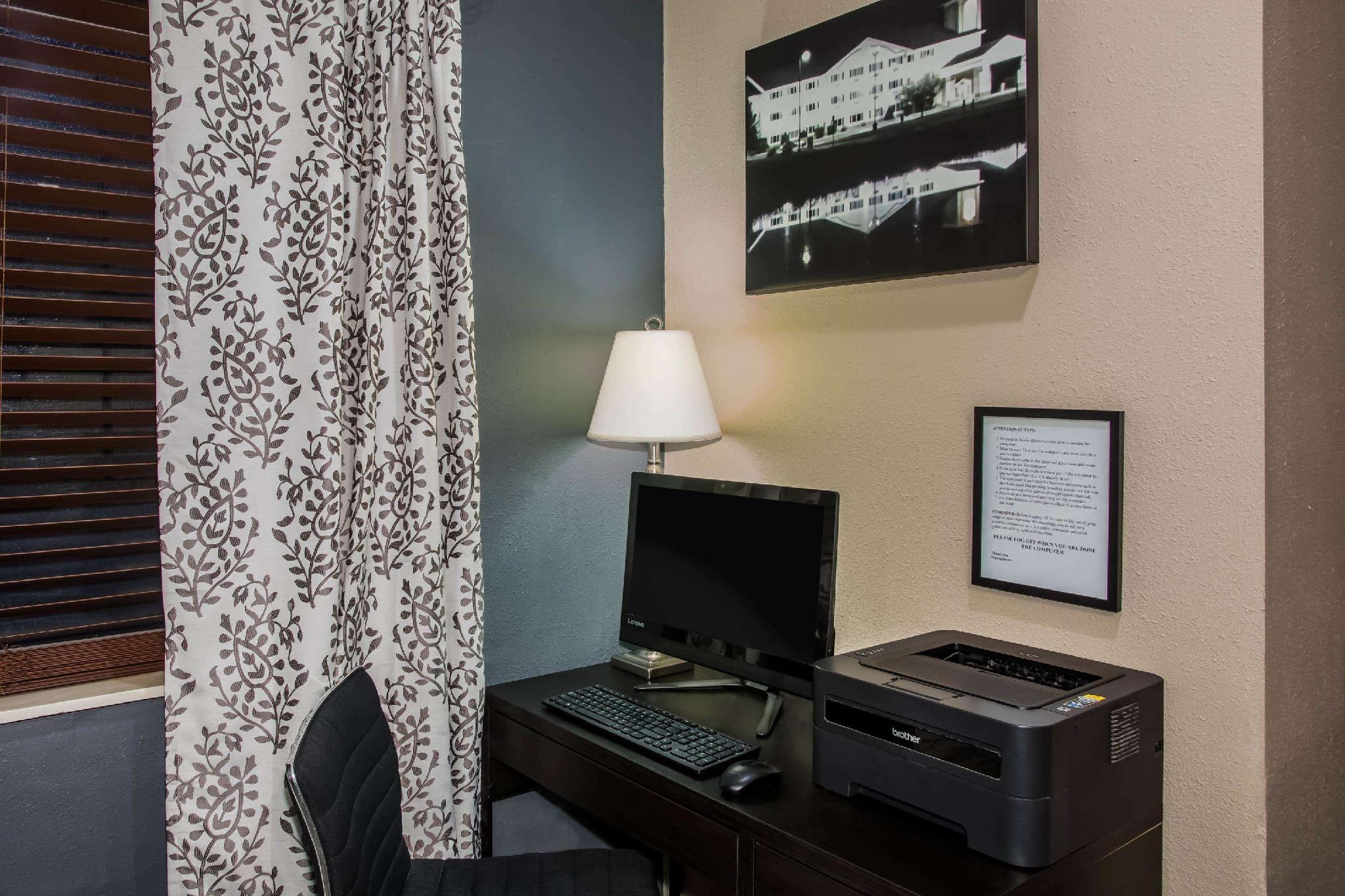 Trung tâm hội nghị