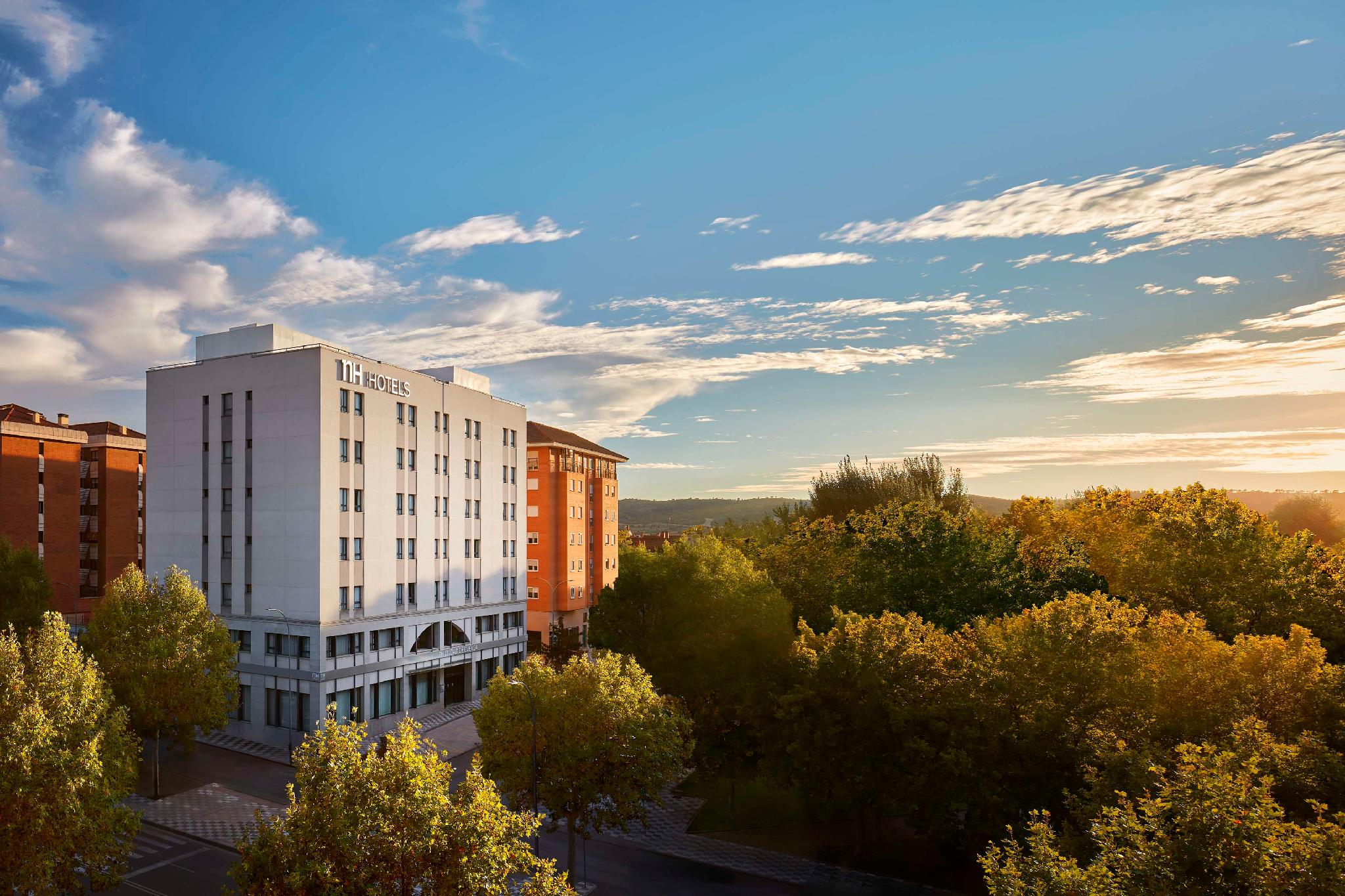 Ngoại cảnh khách sạn