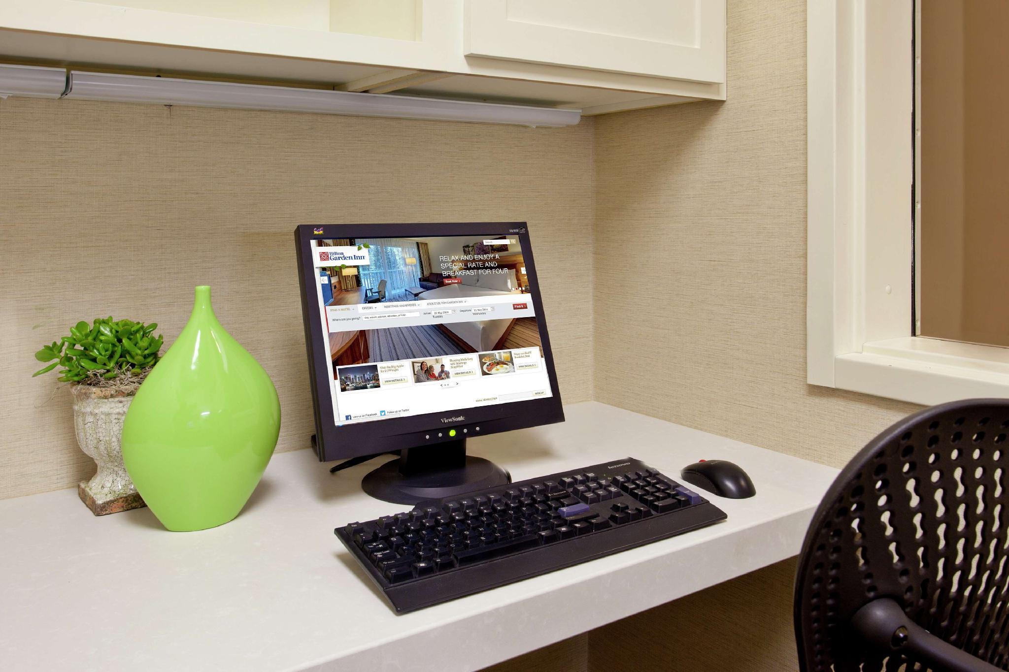 Trung tâm hội nghị