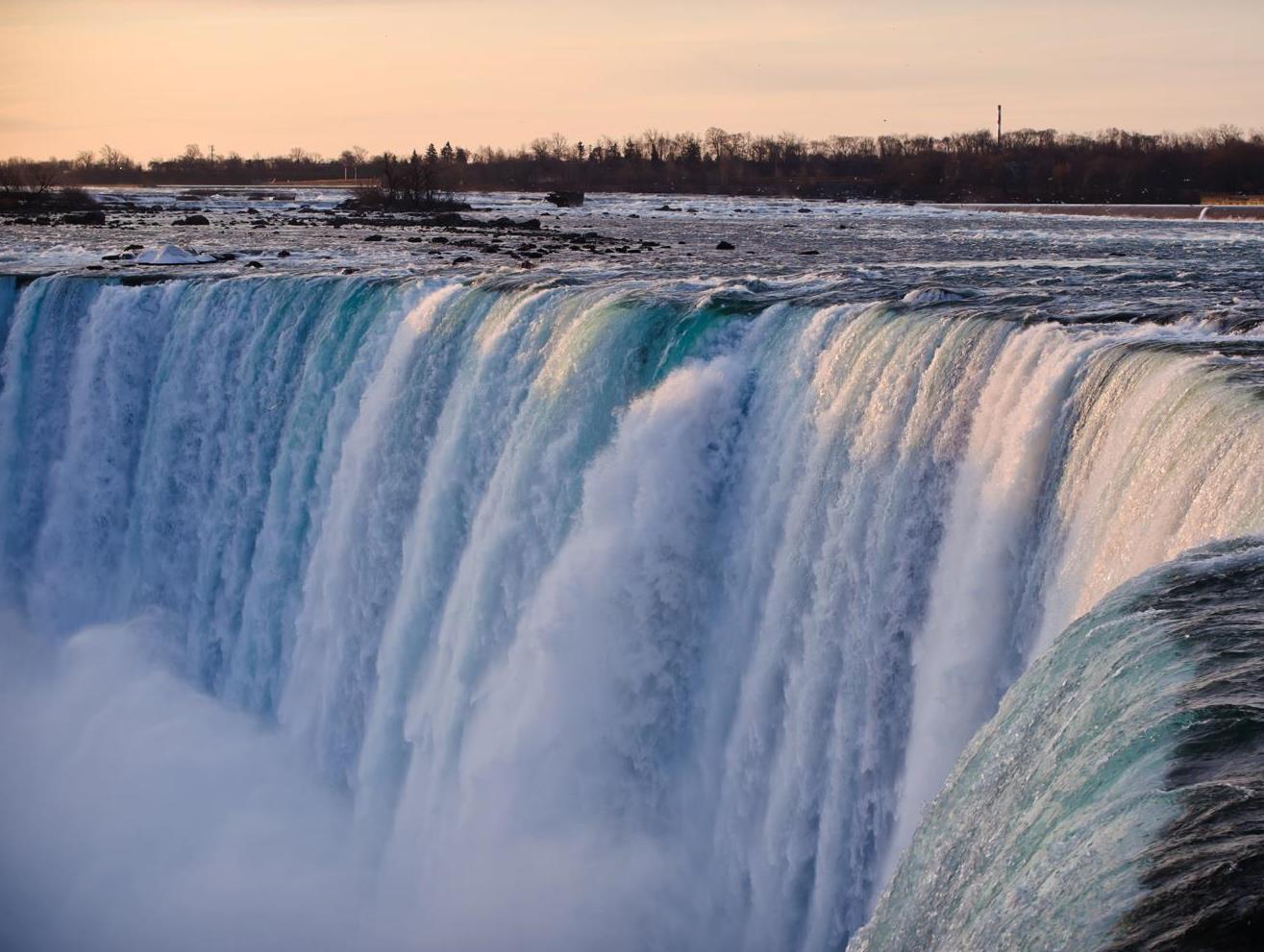Khu vực xung quanh