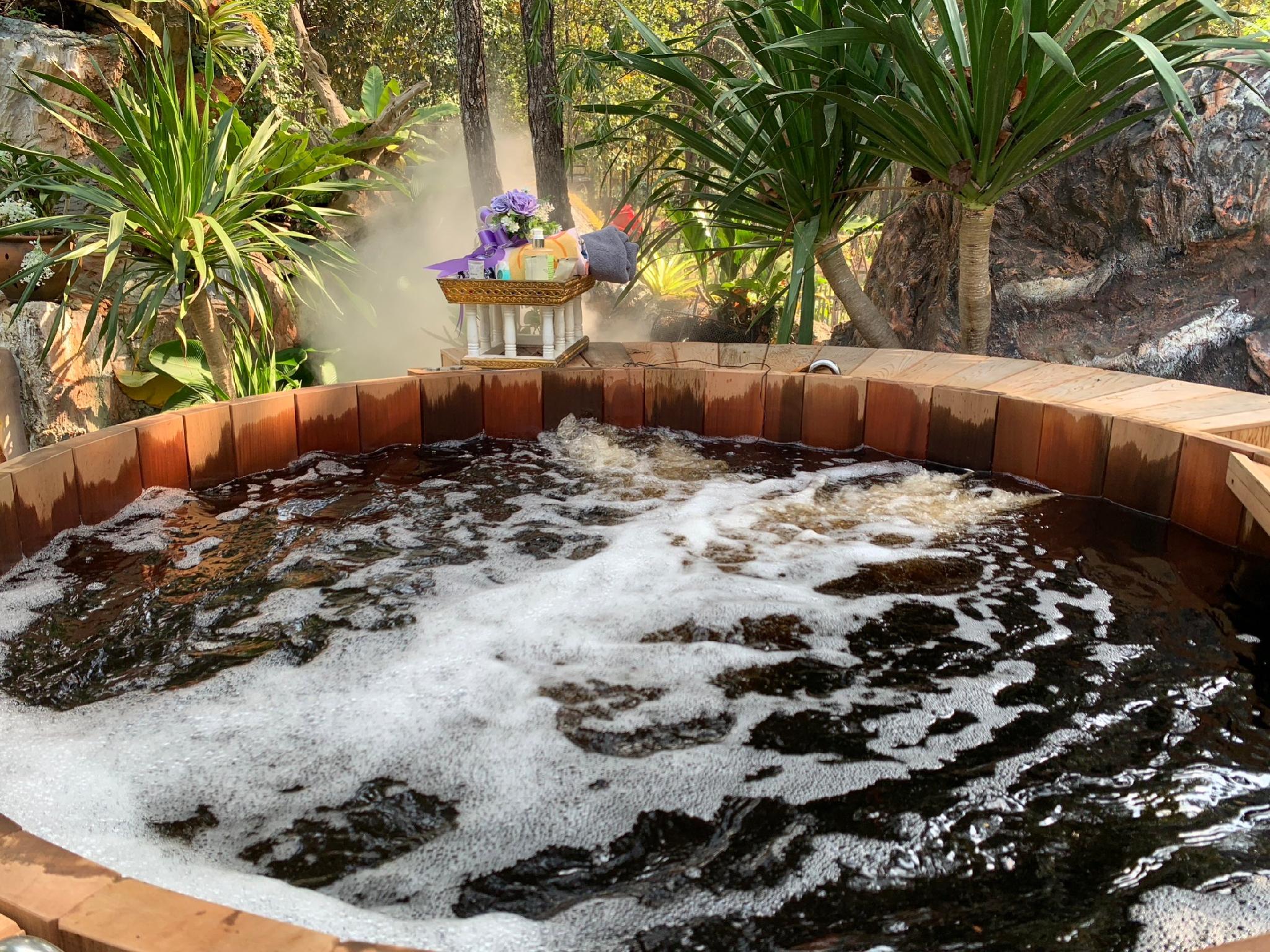 Bồn tắm nước nóng