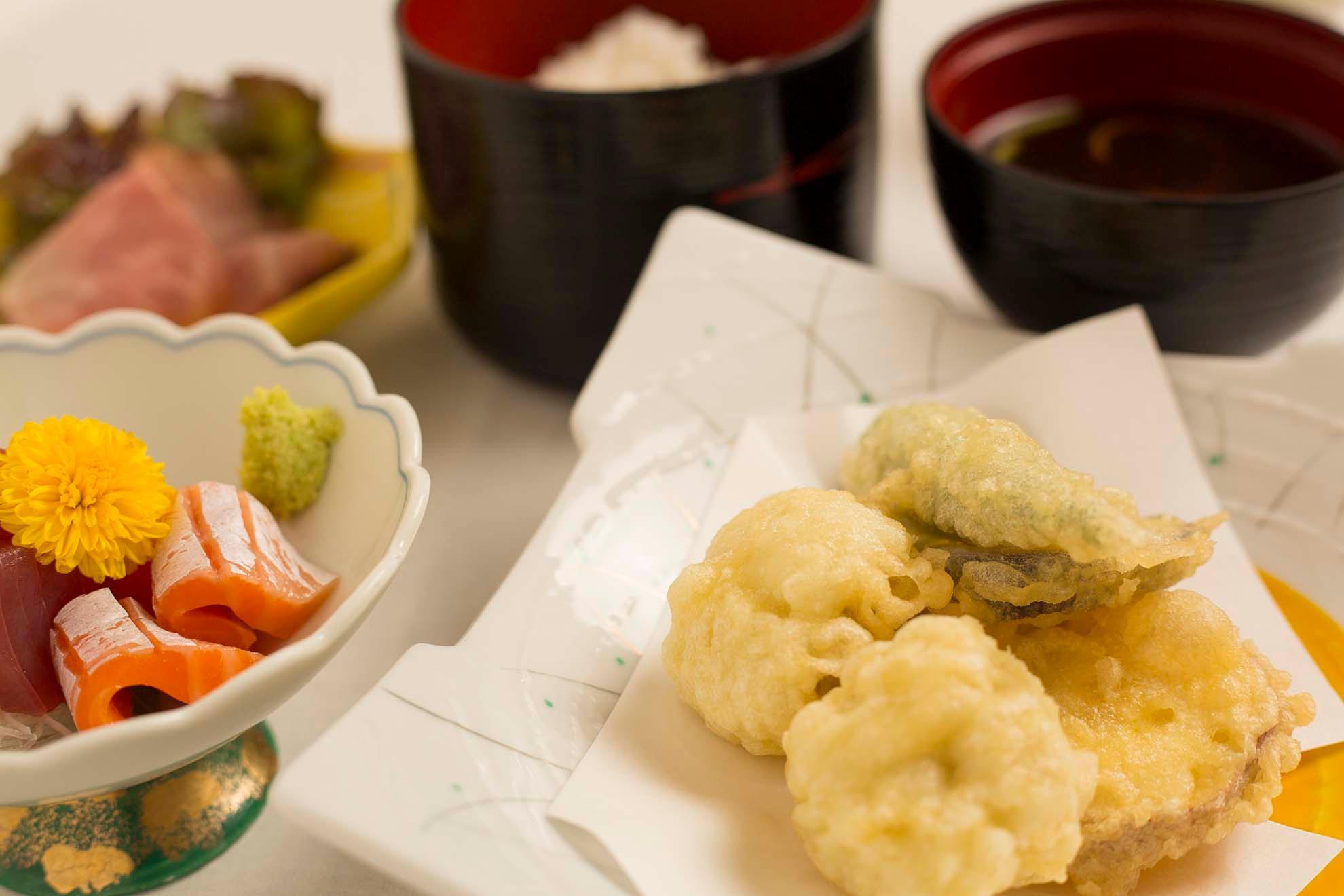 Đồ ăn và thức uống