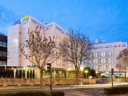 Ngoại cảnh khách sạn