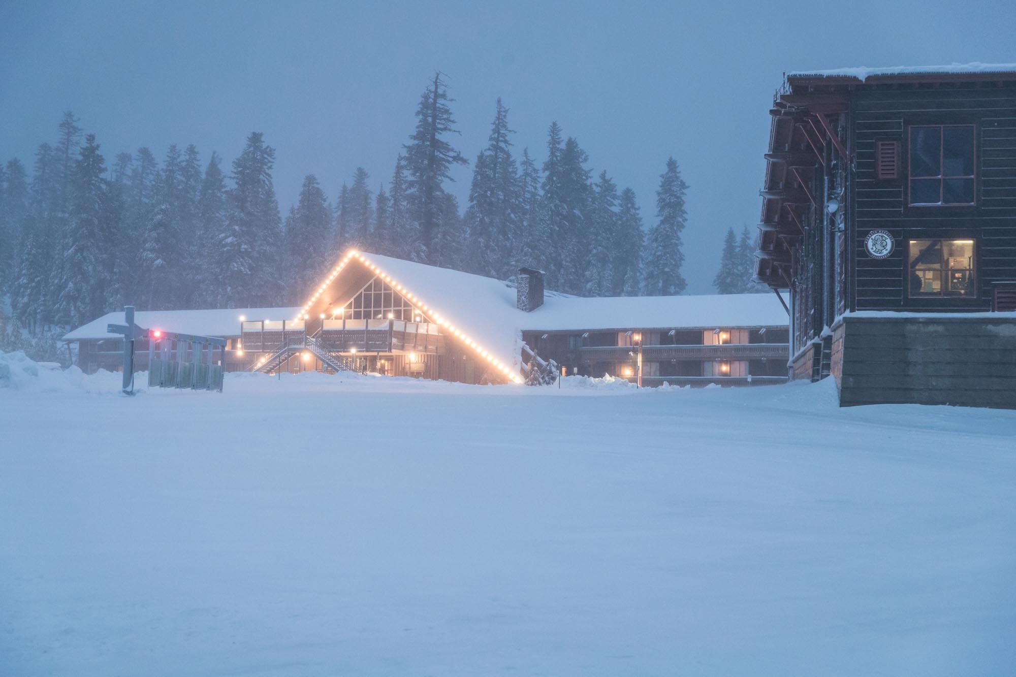 Ngoại cảnh khách sạn