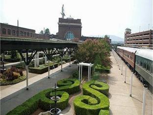 Khu vực xung quanh