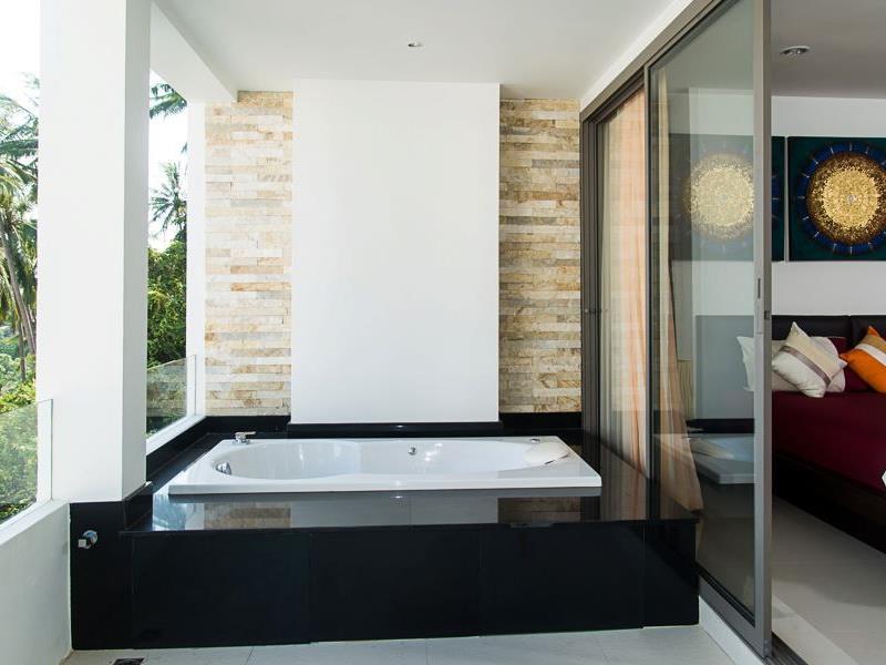 Bồn tắm nước nóng