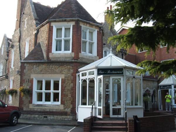 Ngoại cảnh khách sạn