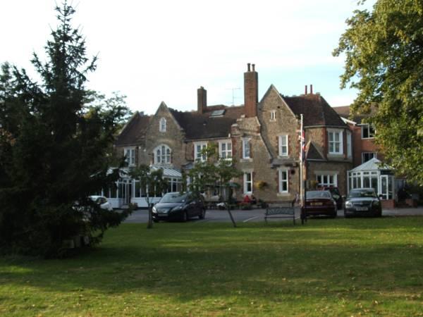 Ngoại cảnh khách sạn