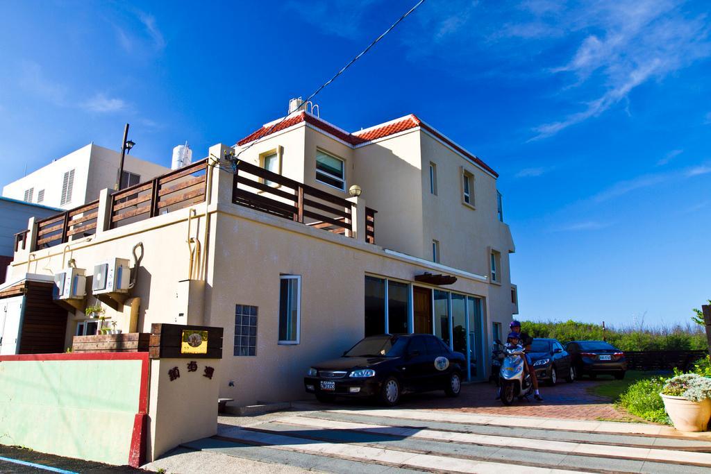 Ngoại cảnh khách sạn