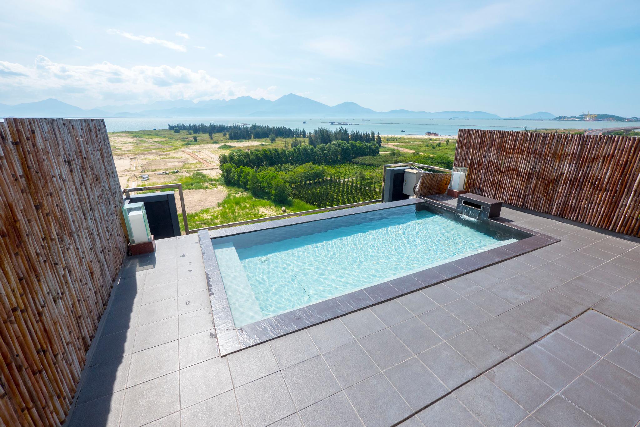 Bồn tắm nước nóng