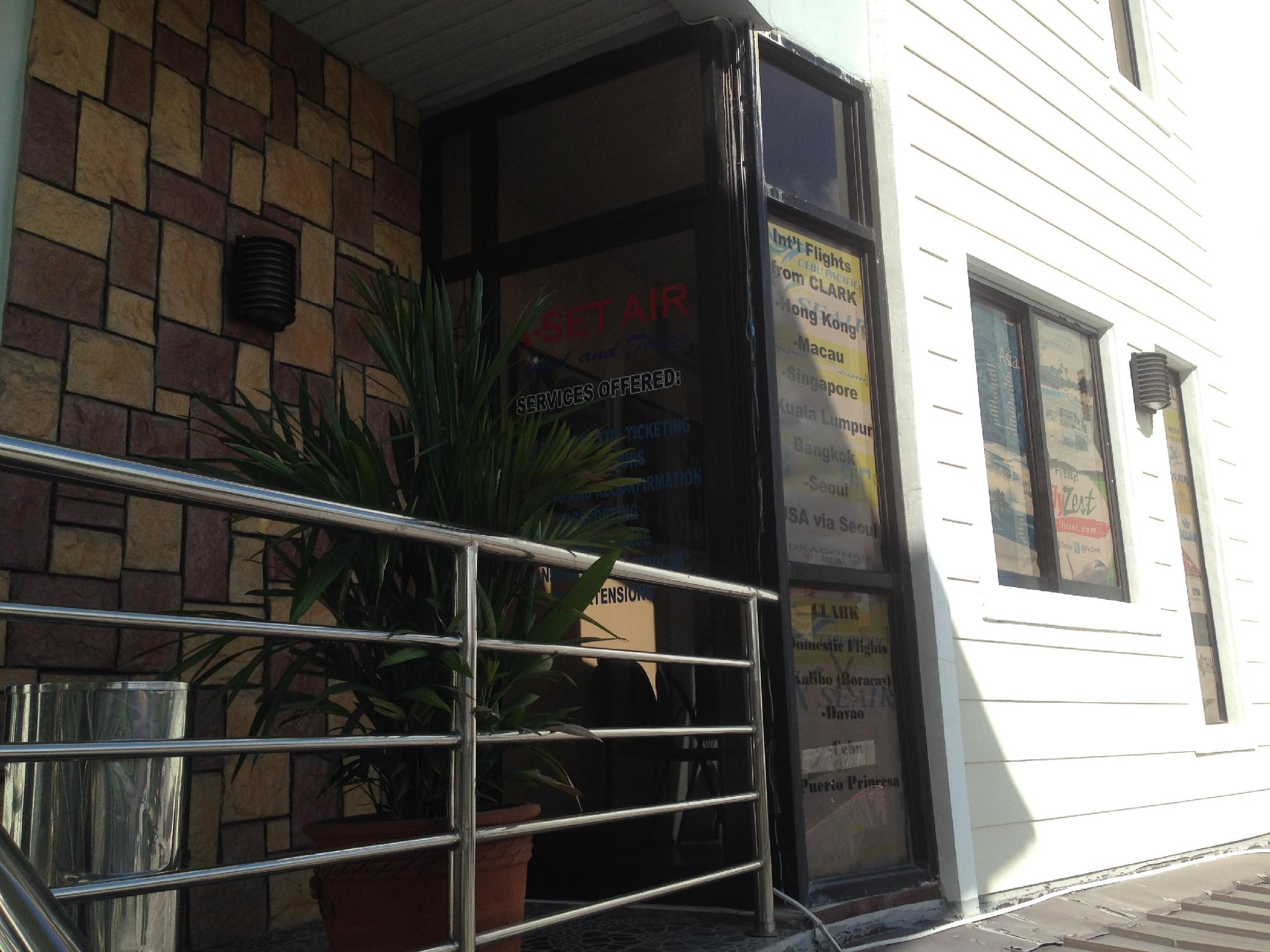 Ngoại cảnh khách sạn