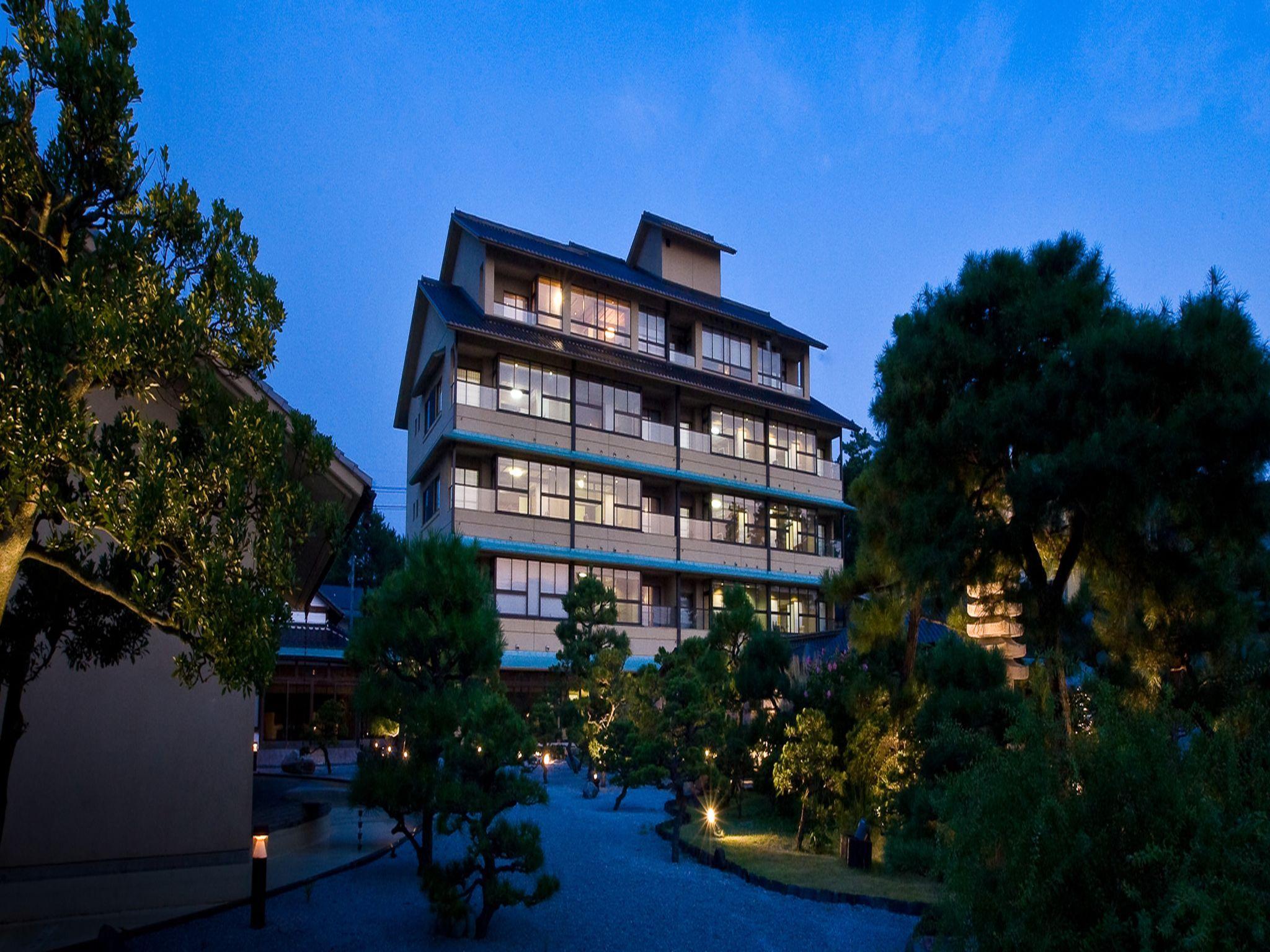 Ngoại cảnh khách sạn