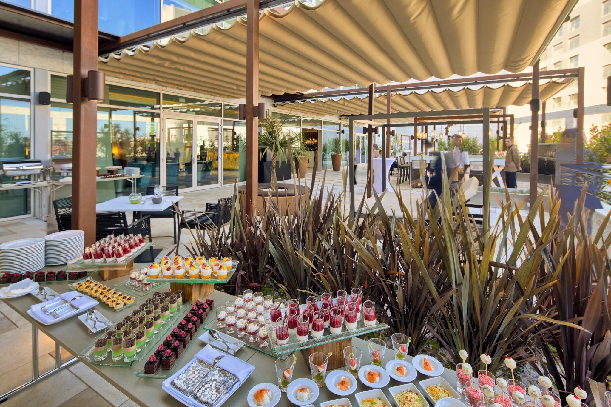 Đồ ăn và thức uống