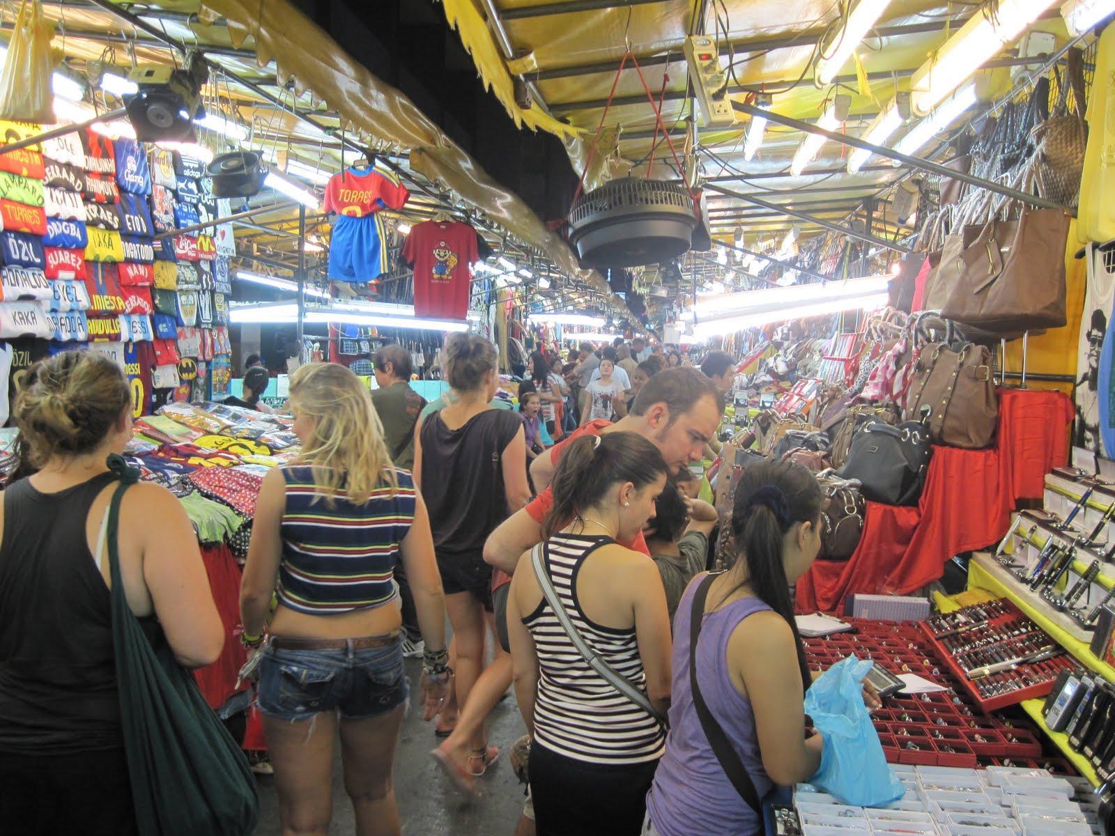 Nơi tham quan gần đây