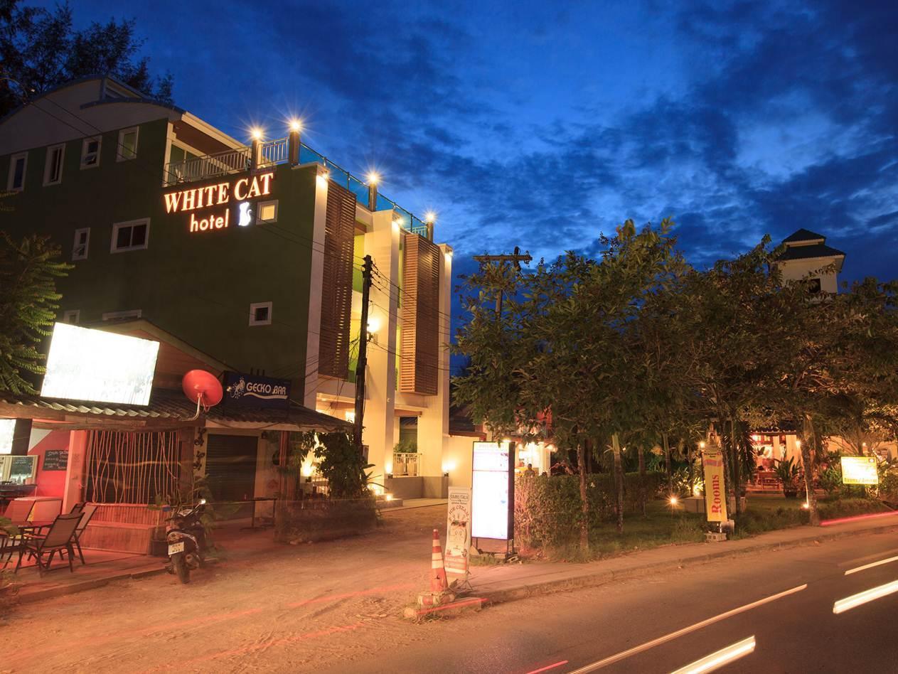 Ngoại cảnh khách sạn