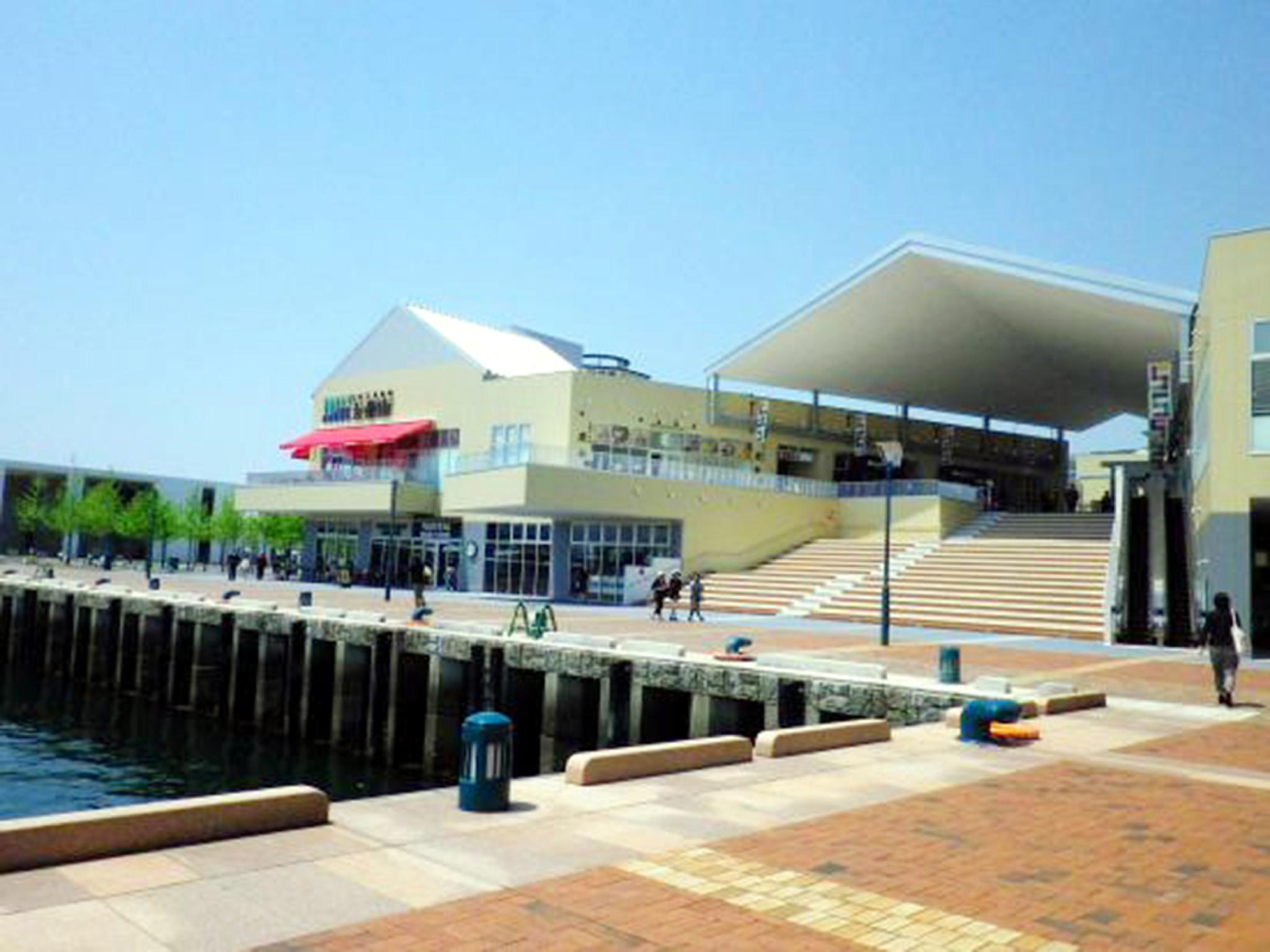 Nơi tham quan gần đây