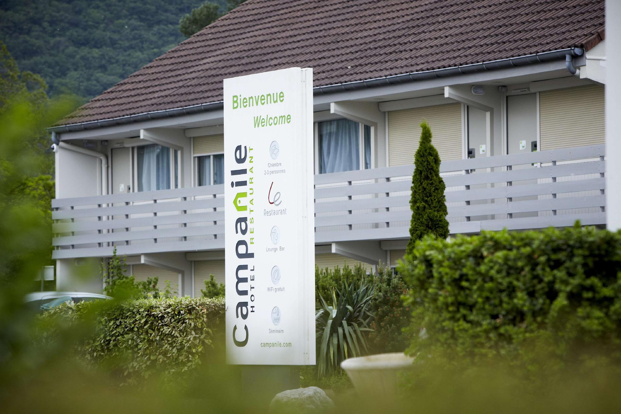 Ngoại cảnh khách sạn