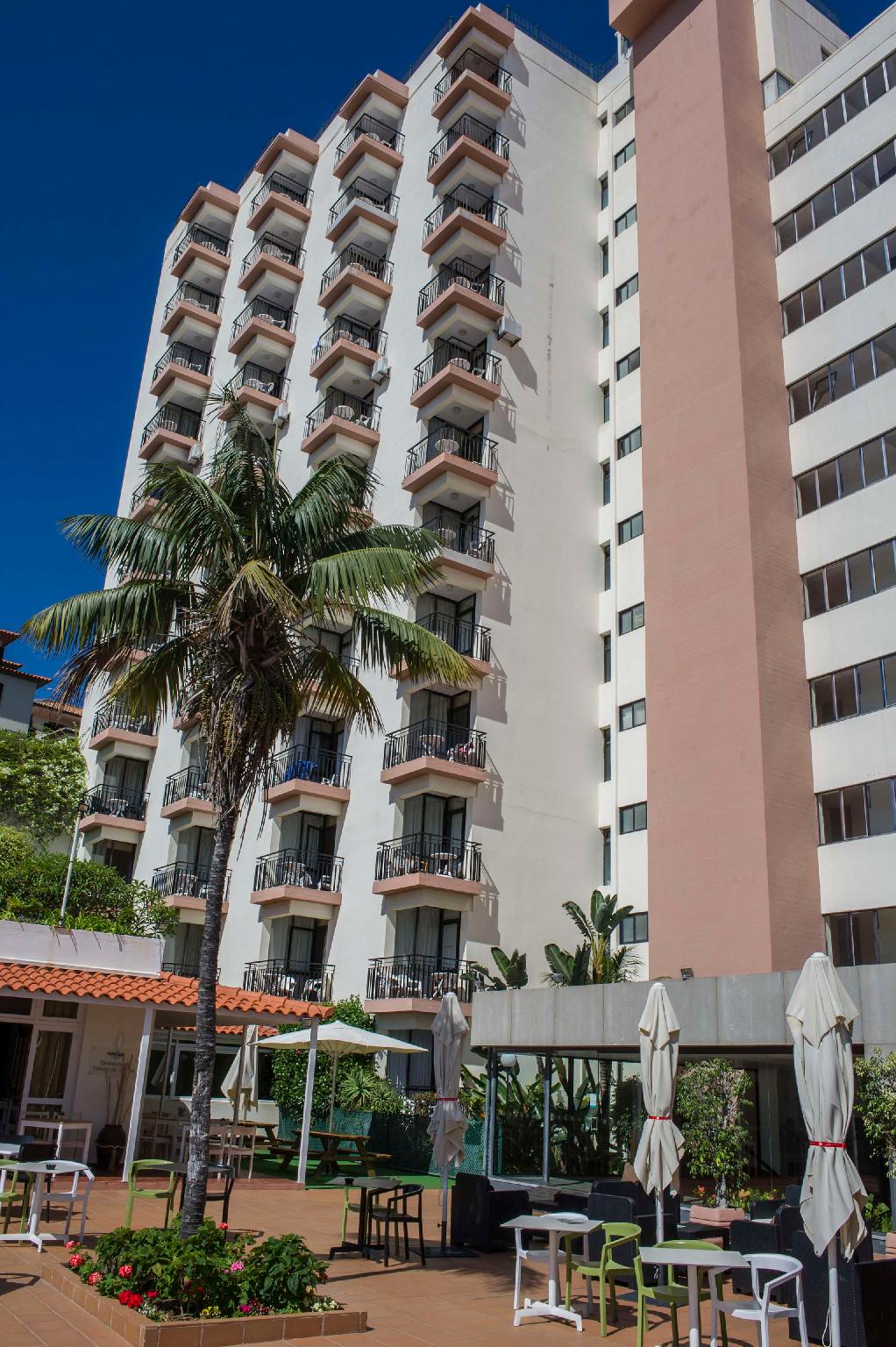 Ngoại cảnh khách sạn