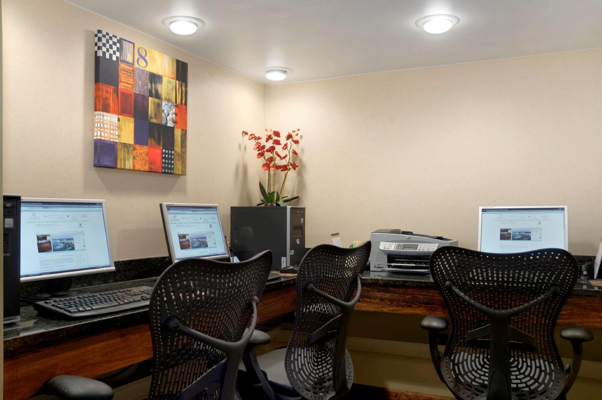 Trung tâm hội nghị