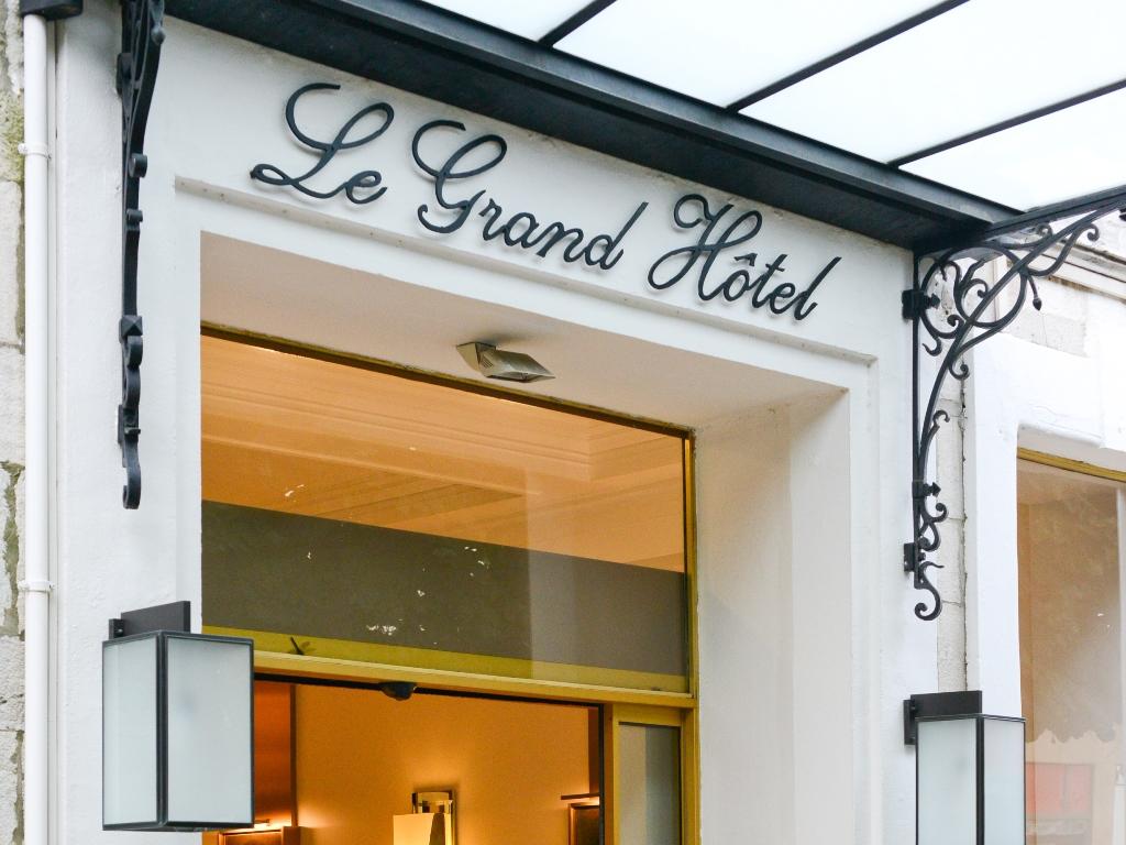 Ngoại cảnh khách sạn