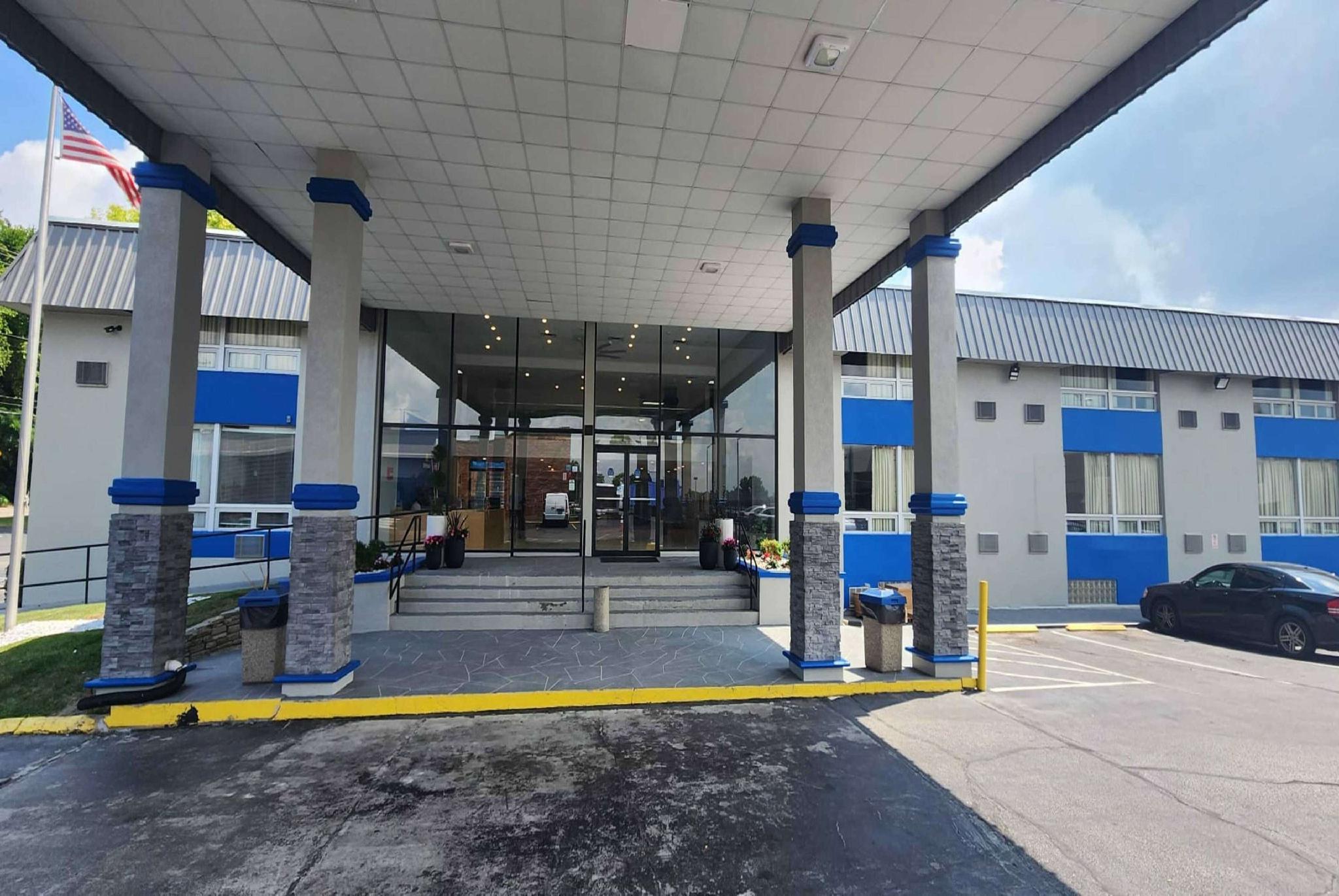 Ngoại cảnh khách sạn