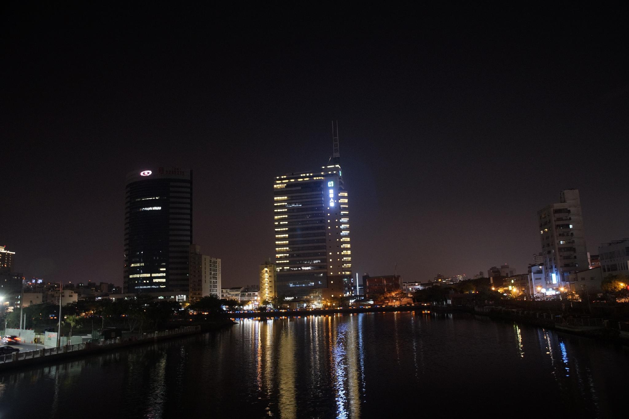 Khu vực xung quanh