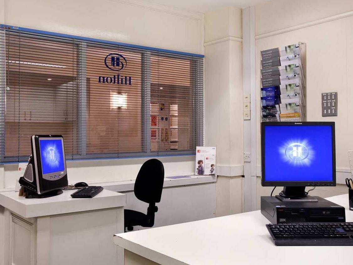 Trung tâm hội nghị