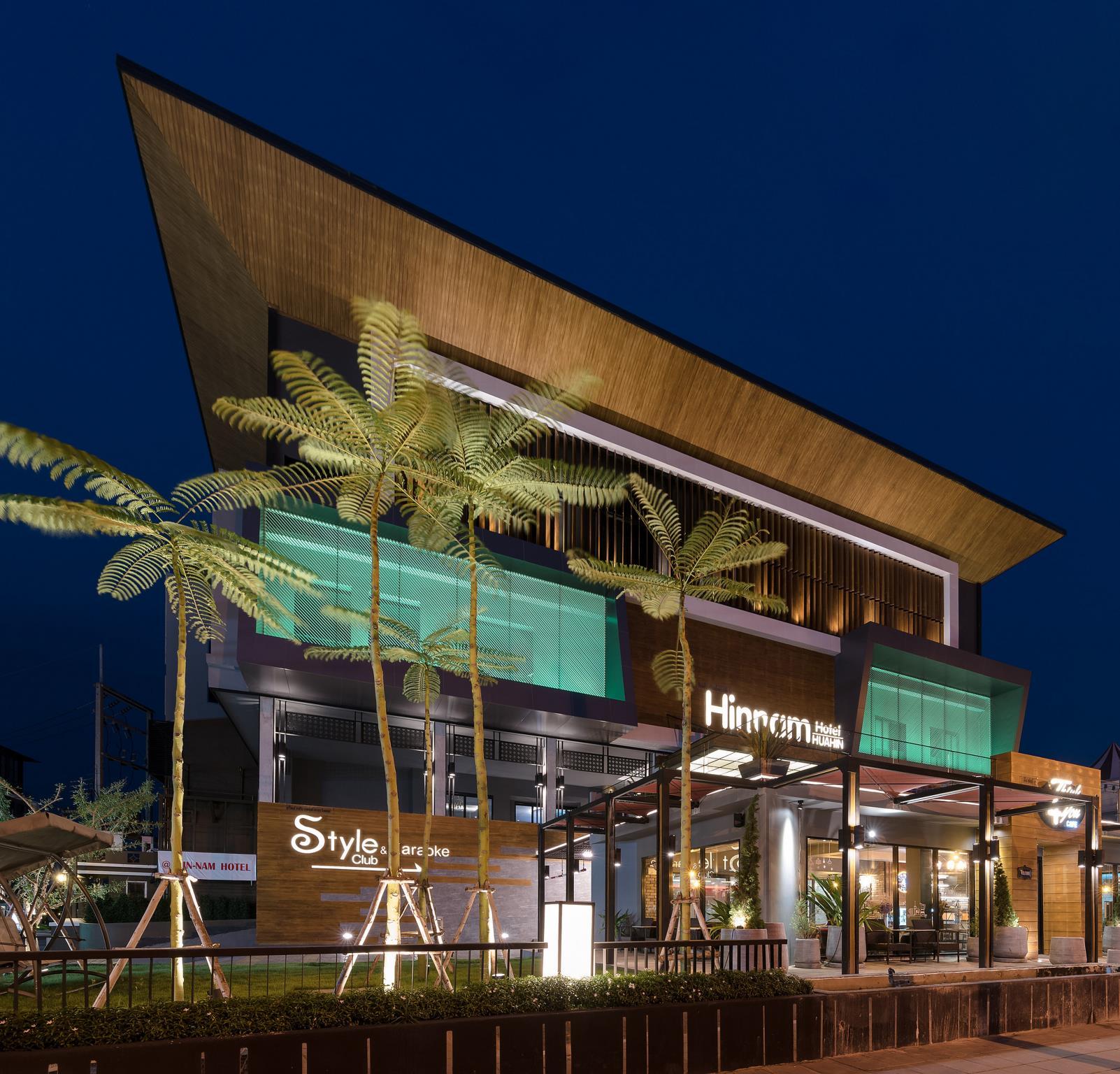 Ngoại cảnh khách sạn