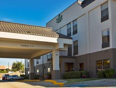 Ngoại cảnh khách sạn