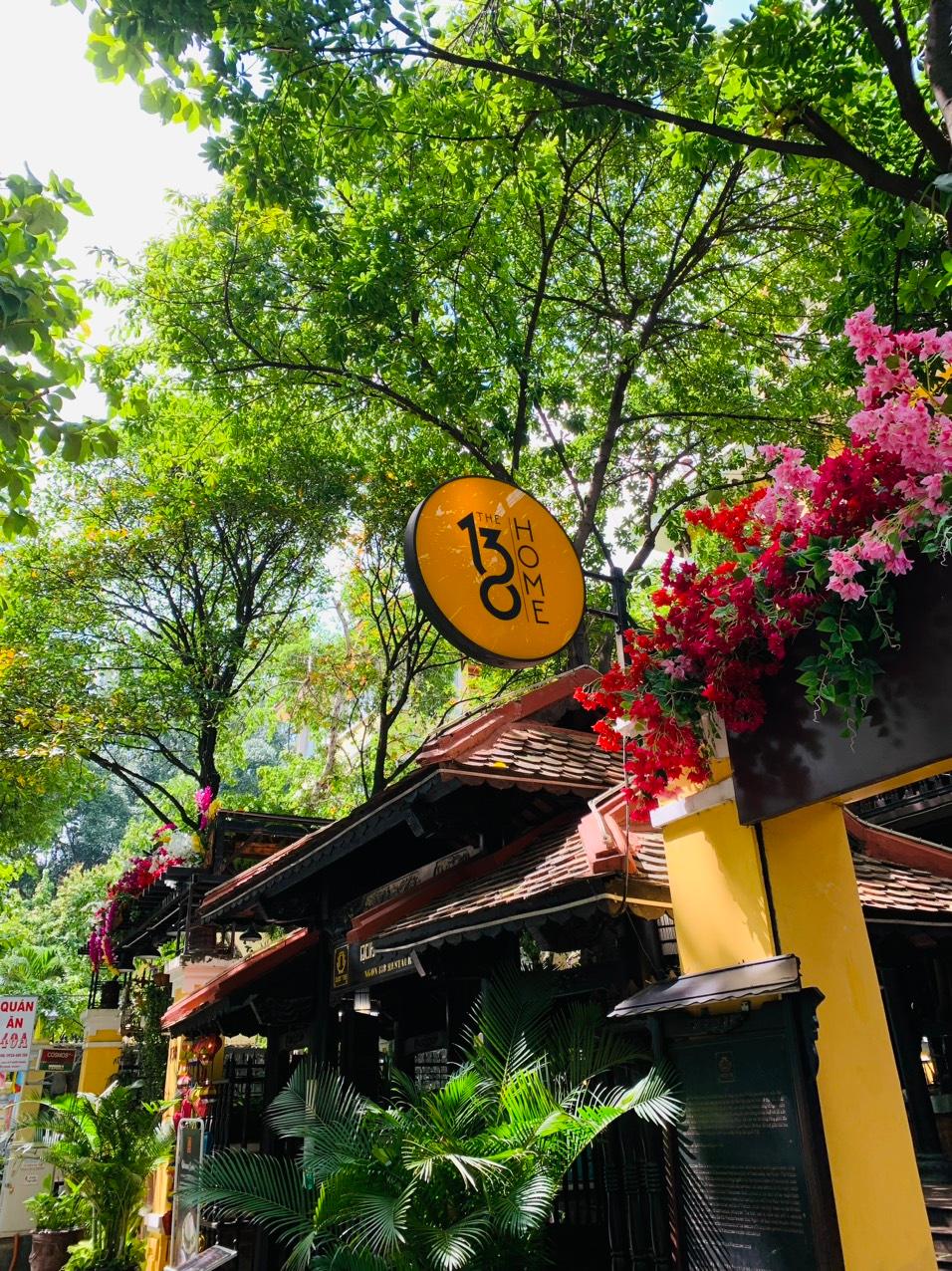 Ngoại cảnh khách sạn