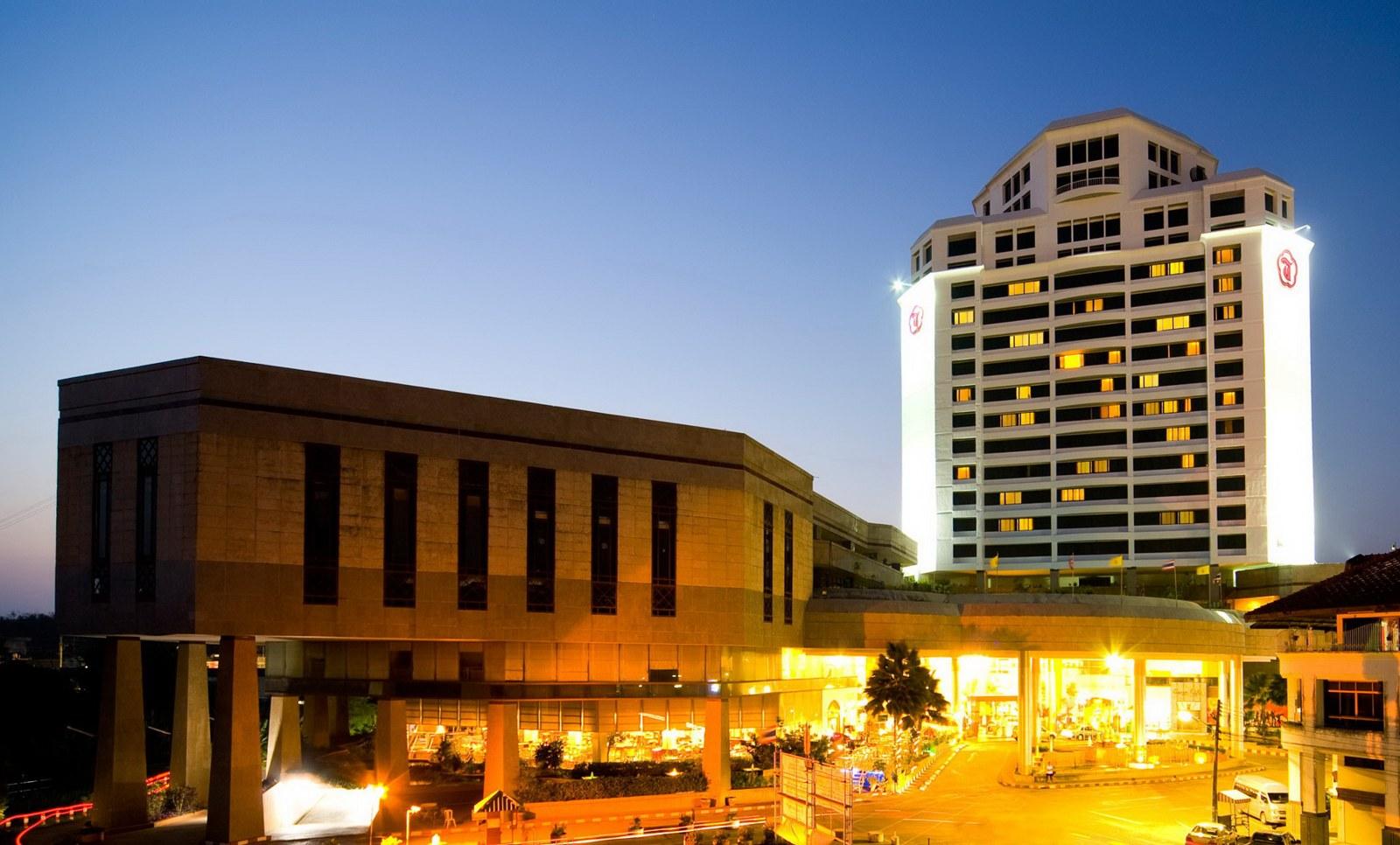 Ngoại cảnh khách sạn